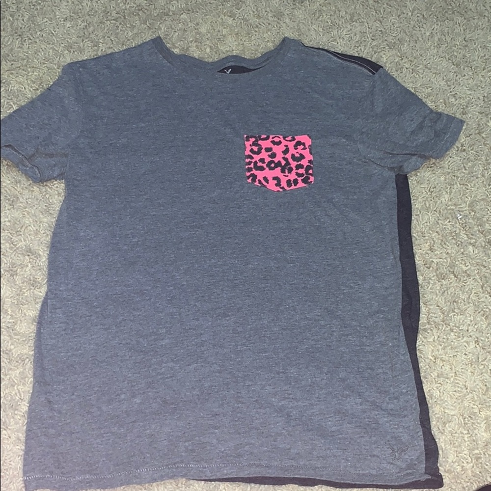 men’s t-shirt